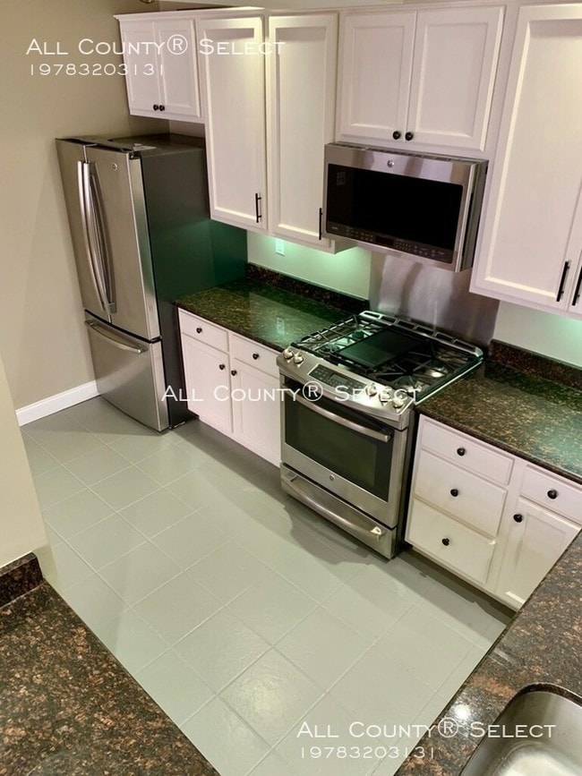 Building Photo - 27 Fayette St