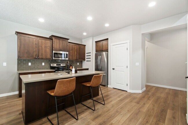 Building Photo - 4 bedroom, 3 bathroom Home located in the heart of Meridian!