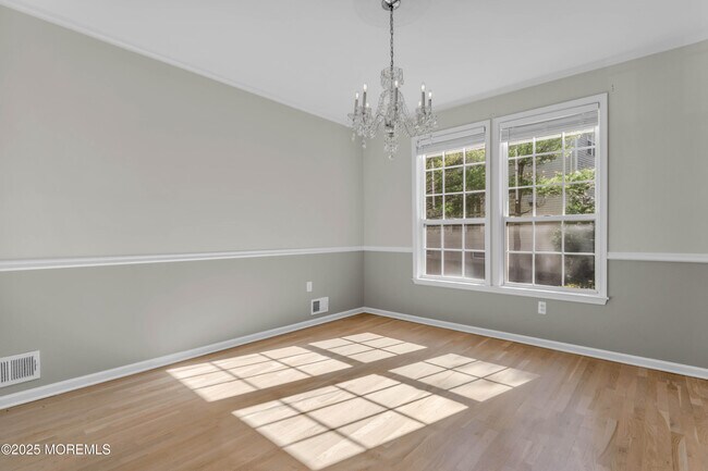 Building Photo - 20 Mulberry Ln