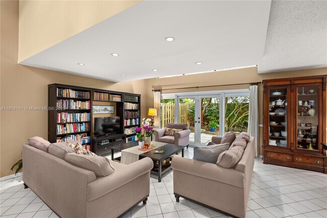 Building Photo - 9033 SW 78th Pl