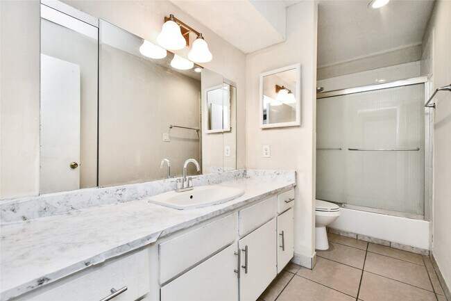 Building Photo - 10211 Sugar Branch Dr