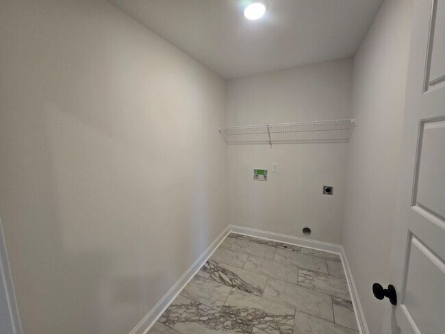 Building Photo - New Construction Ruby Floor Plan Near Exit 4