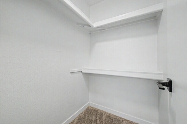 Building Photo - 16624 E Palisades Blvd