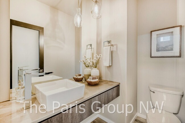 Building Photo - Luxury MainVue Maple Valley Home * UPGRADES * Central A/C * Theater Room * Outdoor Fireplace