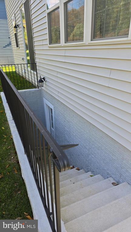 Building Photo - 11 BROOKS NOLEN Way