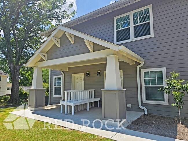 Front of bldg. - Avondwell