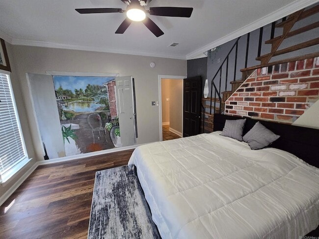 Building Photo - 9235 Worthington Lake Ave