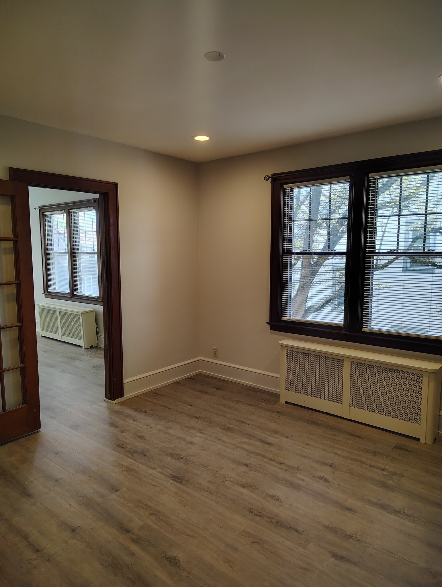 Building Photo - 45 Ardmore St