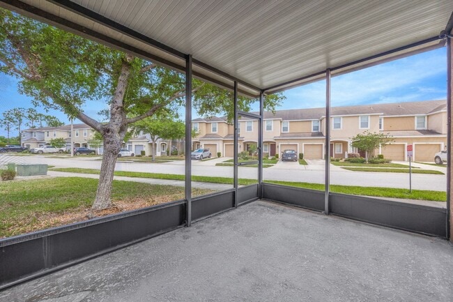 Building Photo - 6705 Holly Health Dr