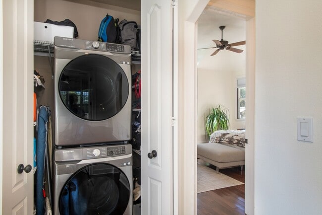 Building Photo - 2 Story, 2 Bed/2.5 Bath, Pool Home Plus Of...