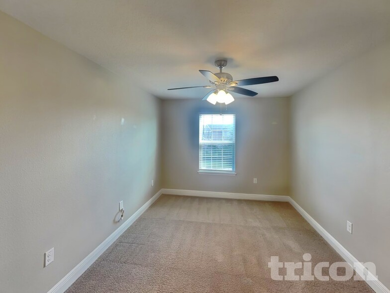 Building Photo - 1375 Riley Cir