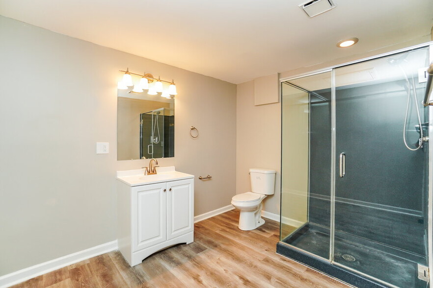 Building Photo - 12143 Twincreek Dr