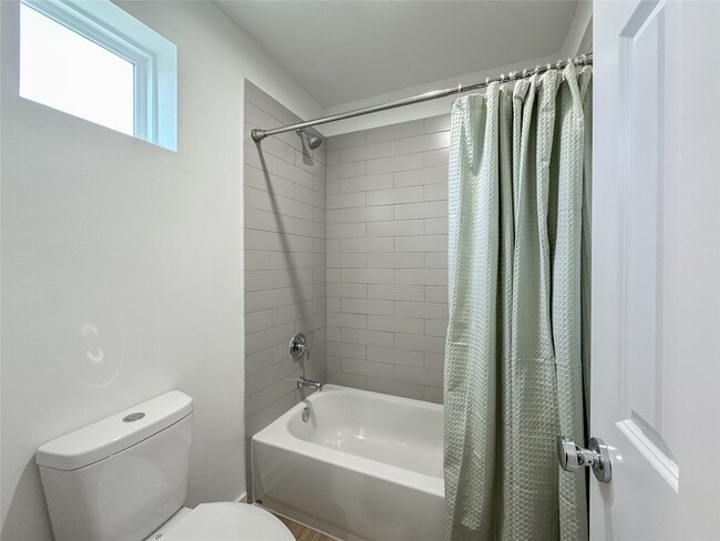 Building Photo - 2710 Discovery Trails Ct