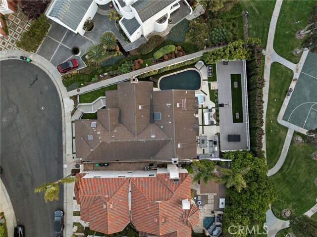 Building Photo - 5 Hillsborough