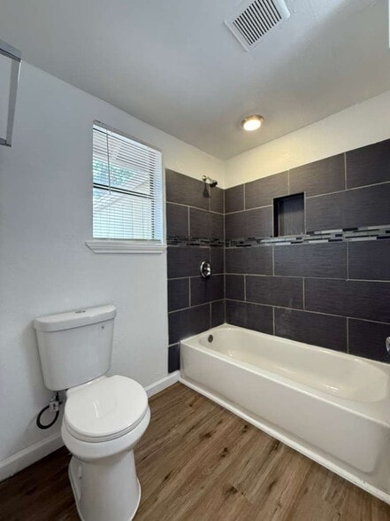 Building Photo - 2311 Potosi St