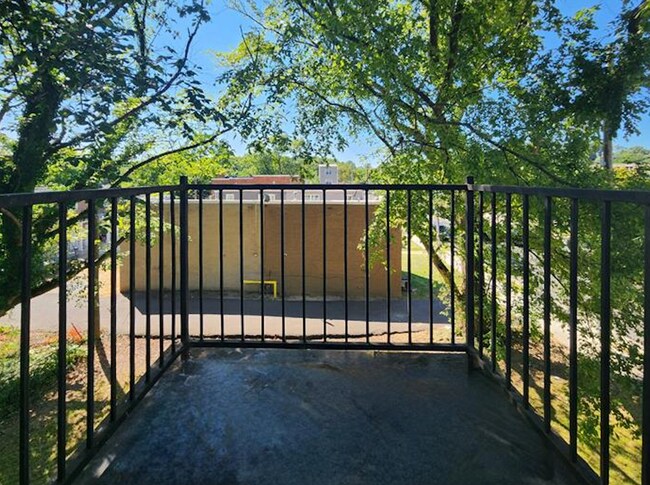 Building Photo - 5501 Foote St NE