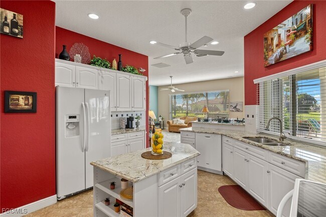 Building Photo - 3433 SW 27th Ave