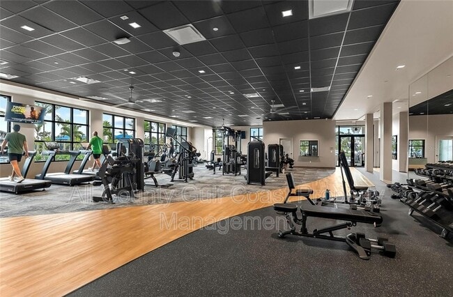 Building Photo - 12240 Wellen Golf St