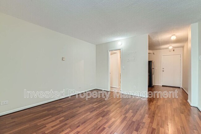 Building Photo - 830 Sherman St