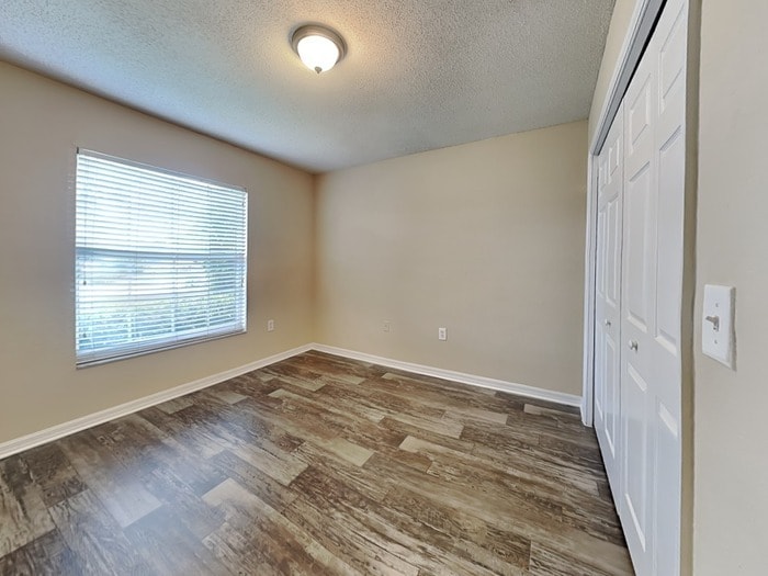 Building Photo - 7881 Manor Dr