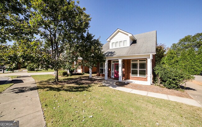 Building Photo - 104 Putters Dr