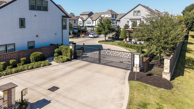 Building Photo - 968 Ford Pines Ln