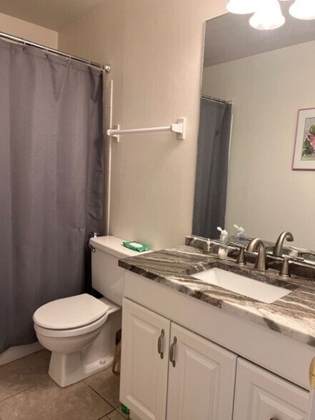 Building Photo - 6300 South Pointe Blvd