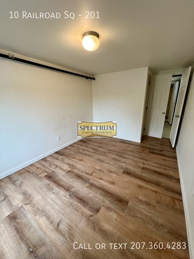 Building Photo - 10 Railroad Square