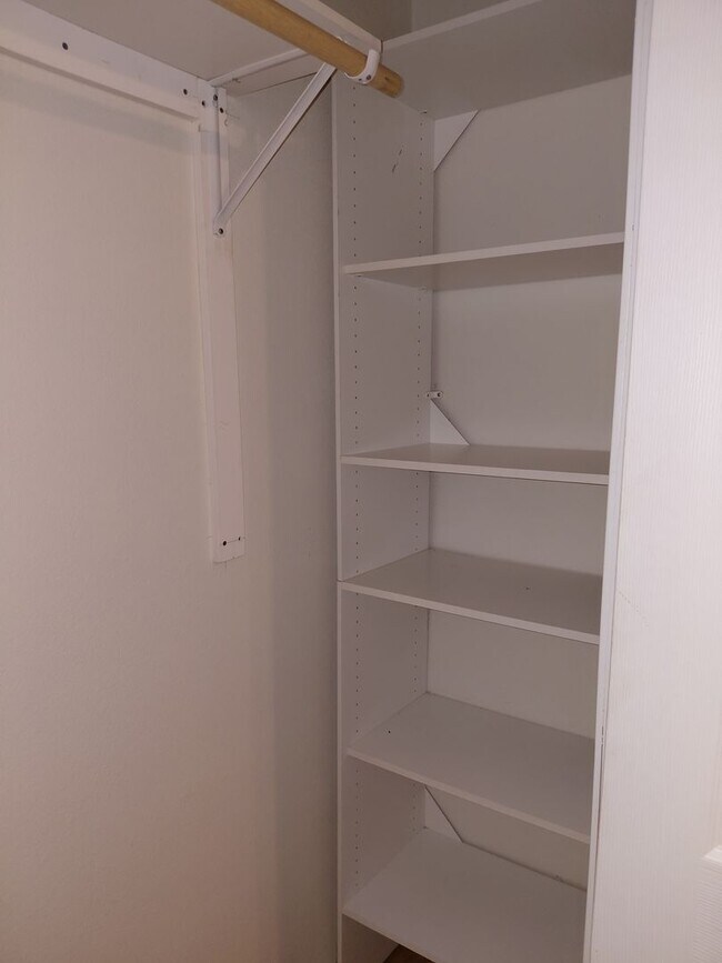 Building Photo - Affordable & Charming 1 bed and 1 bath includes, trash, water and  lawn care!