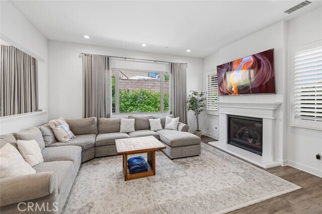 Building Photo - 61 Furlong