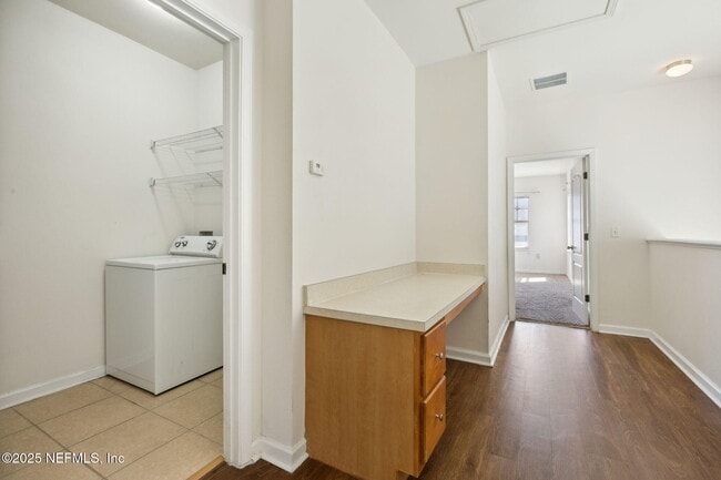 Building Photo - 3750 Silver Bluff Blvd