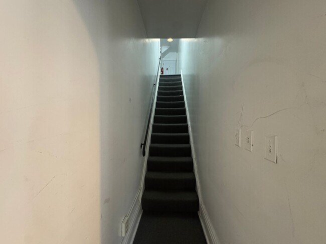 Building Photo - 1939 Crafton Blvd