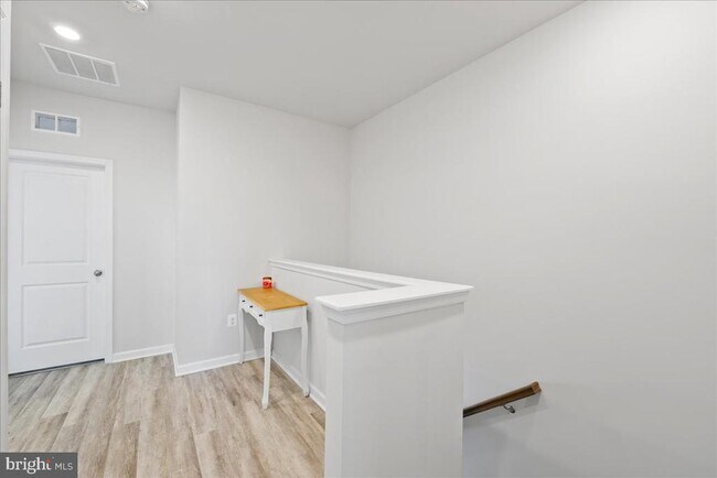 Building Photo - 1602 Field Sparrow Ter NE