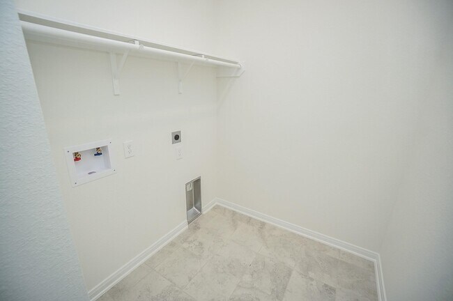 Building Photo - 20615 Teakwood Fields Ln