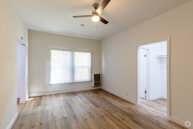 Studio - 425SF - Studios available in East Hollywood, Los Angeles