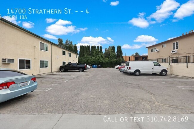 Building Photo - 14700 Strathern St