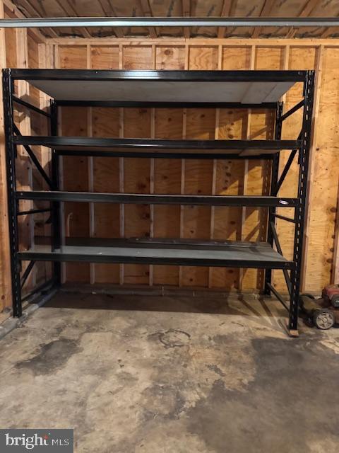 Building Photo - 326 N 5th St