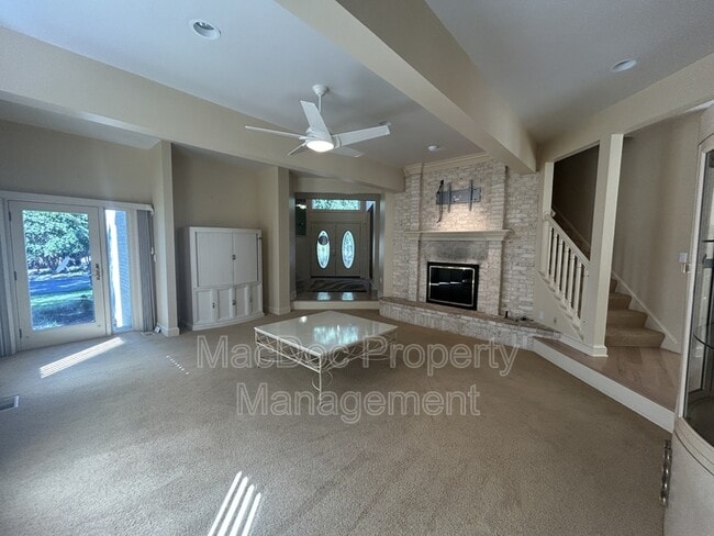 Building Photo - 11103 Fawn Lake Pkwy