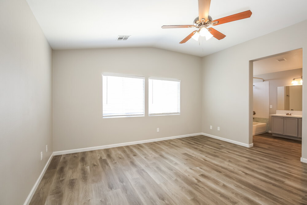 Building Photo - 5325 Cholla Blossom Ct