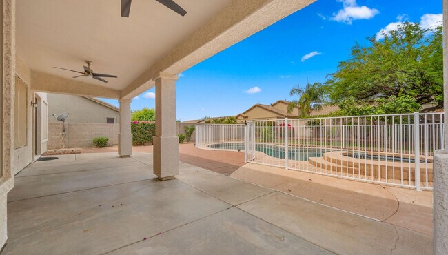 Building Photo - 7798 E Buteo Dr