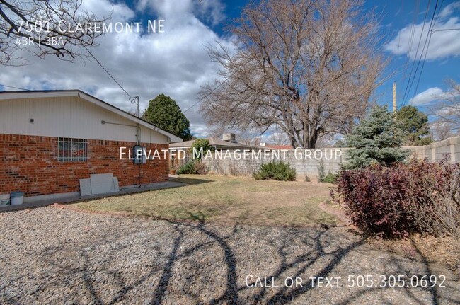 Building Photo - 7501 Claremont Ave NE