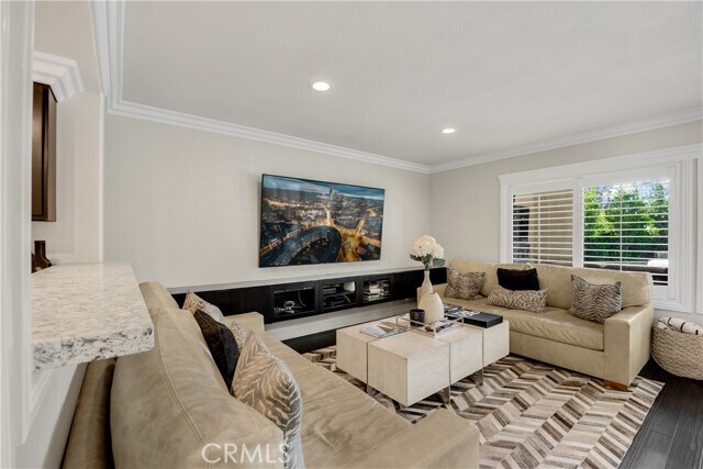 Building Photo - 1320 N Van Gogh Cir