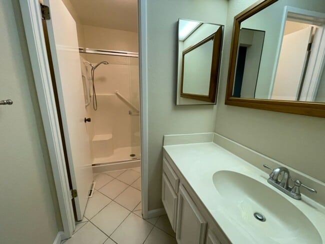Building Photo - Wonderful lower level Condo with Laminate ...