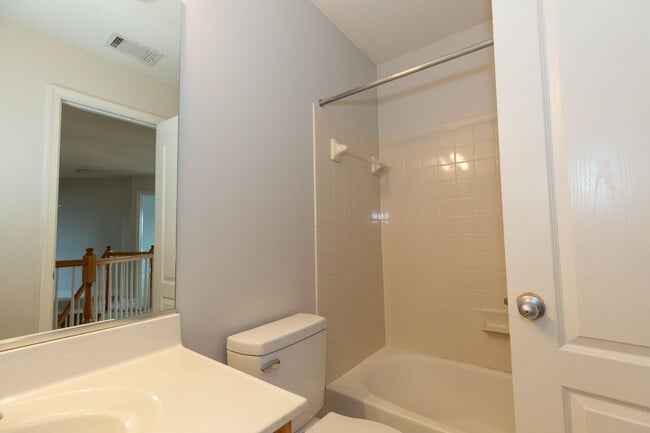 Building Photo - 391 Sheerer Dr
