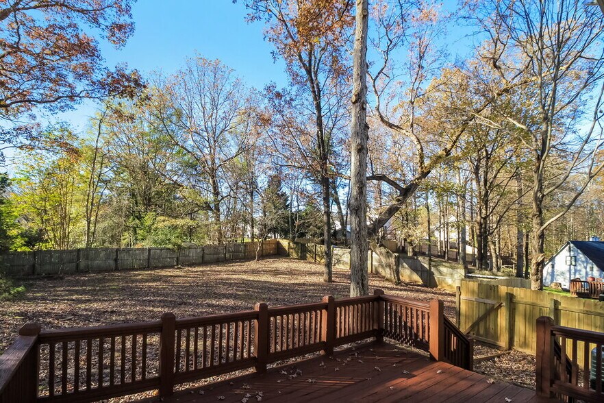 Building Photo - 3112 Hickory Ridge Dr