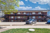 Building Photo - The Points at California 29