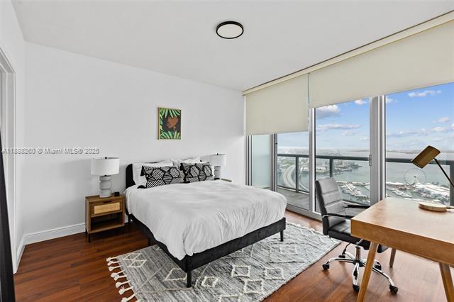 Building Photo - 888 Biscayne Blvd
