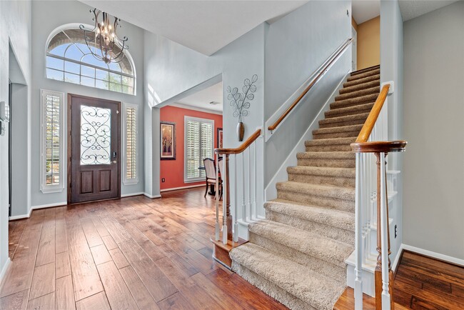 Building Photo - 15718 Sweetrose Pl