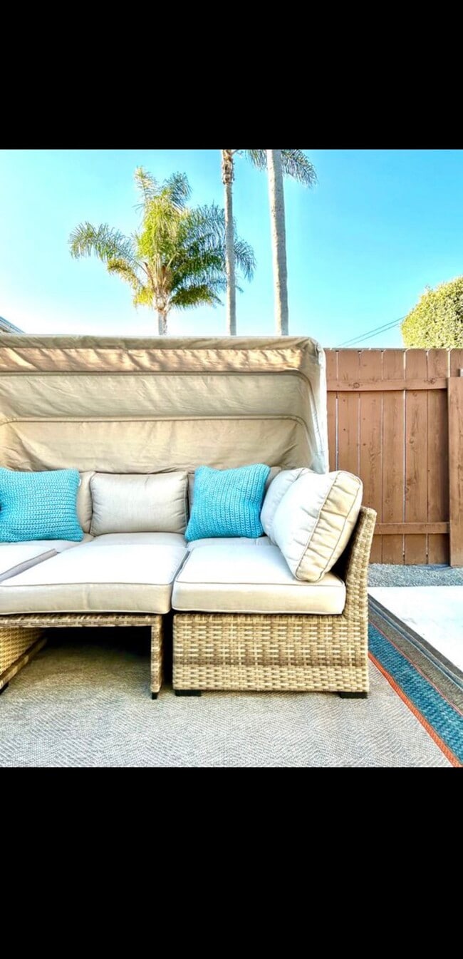 Building Photo - 3448 Copley Ave