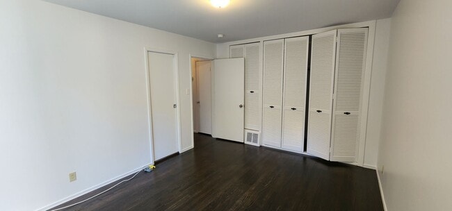 Building Photo - Midtown Terrace Home 2 Bedroom + Bonus Room